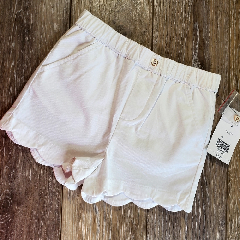 Crown & Ivy Girl's White Scalloped Hem Pull-on Chino Shorts Size 6